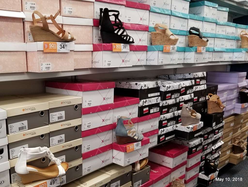 Rack Room Shoes | 5762 Fairmont Pkwy, Pasadena, TX 77505, USA | Phone: (281) 998-2782