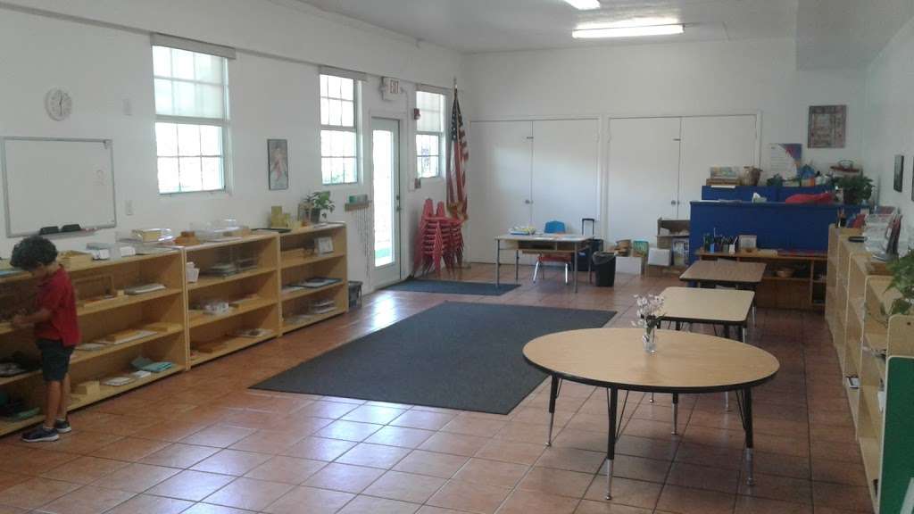 Montessori School of N Miami | 695 NE 123rd St, North Miami, FL 33161, USA | Phone: (305) 893-5994