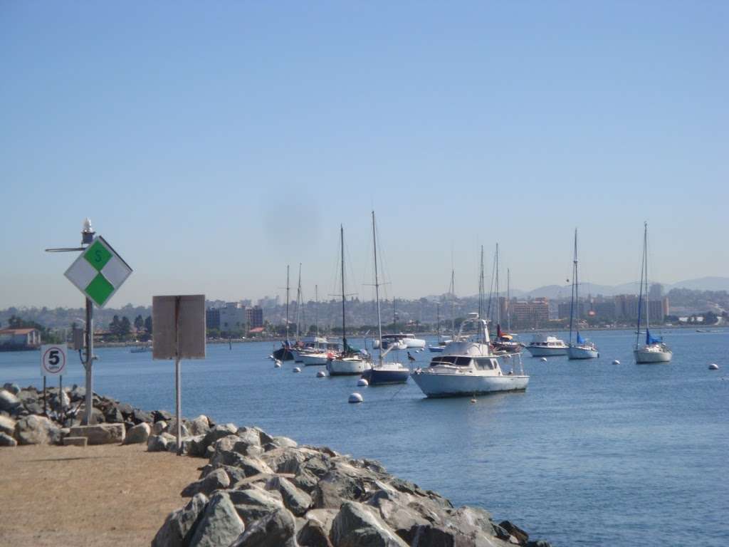 955 Harbor Island Dr Parking | 955 Harbor Island Dr, San Diego, CA 92101, USA