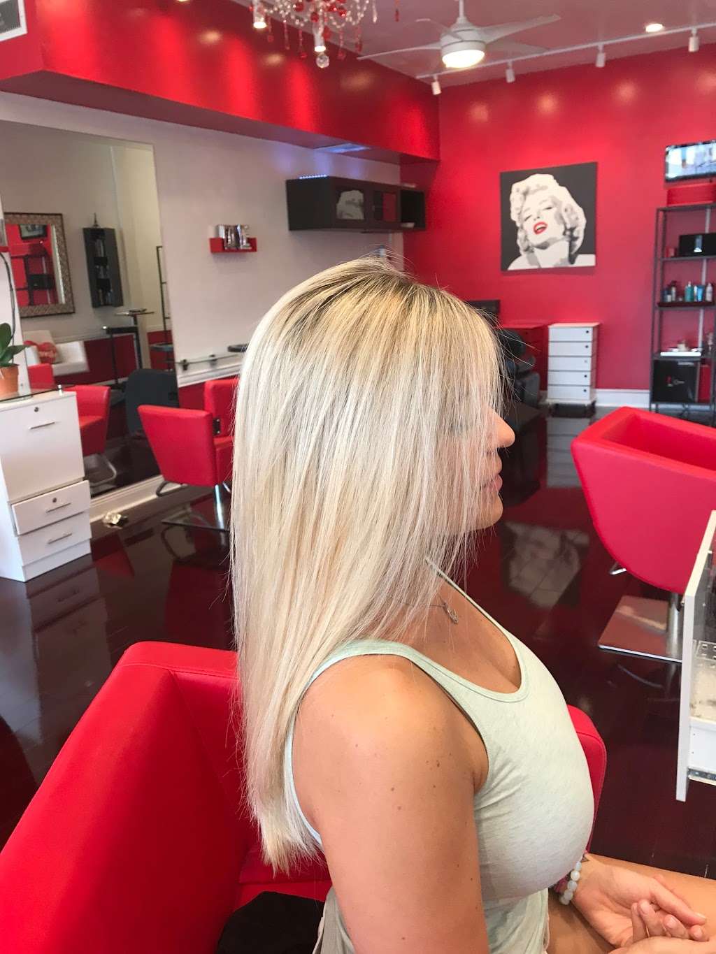 Olman Monjarrez Salon and Blow Dry Bar | 932 Omar Rd, West Palm Beach, FL 33405, USA | Phone: (561) 469-9289