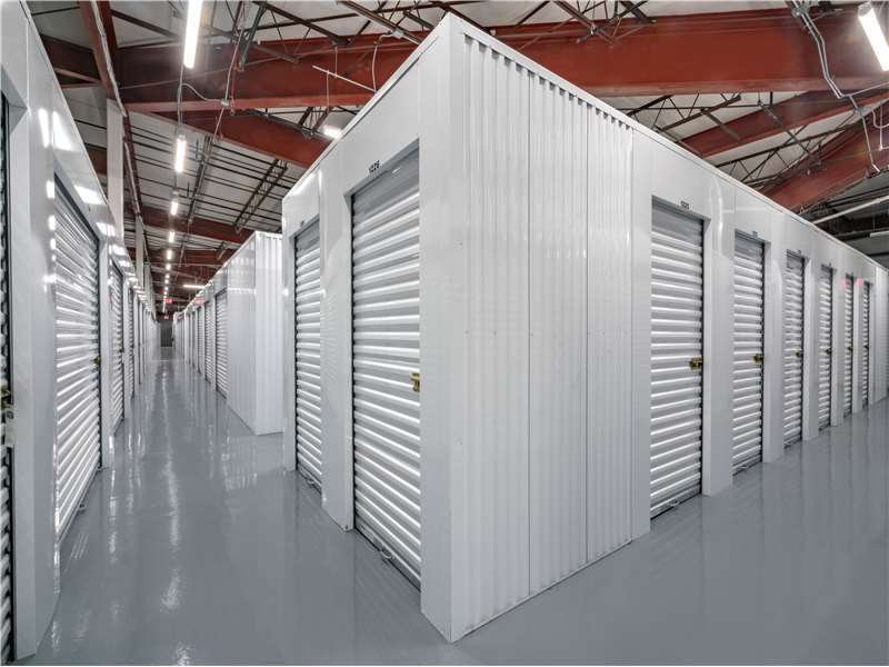 Extra Space Storage | 160 W Industrial Dr, Elmhurst, IL 60126 | Phone: (331) 209-0988