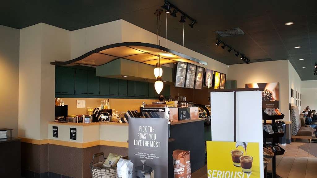 Starbucks | 8958 E 96th St, Fishers, IN 46037, USA | Phone: (317) 585-1942