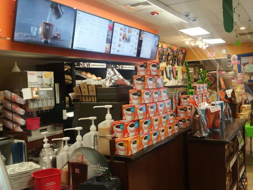 Dunkin Donuts | 1750 Milwaukee Ave, Glenview, IL 60025 | Phone: (847) 390-0277
