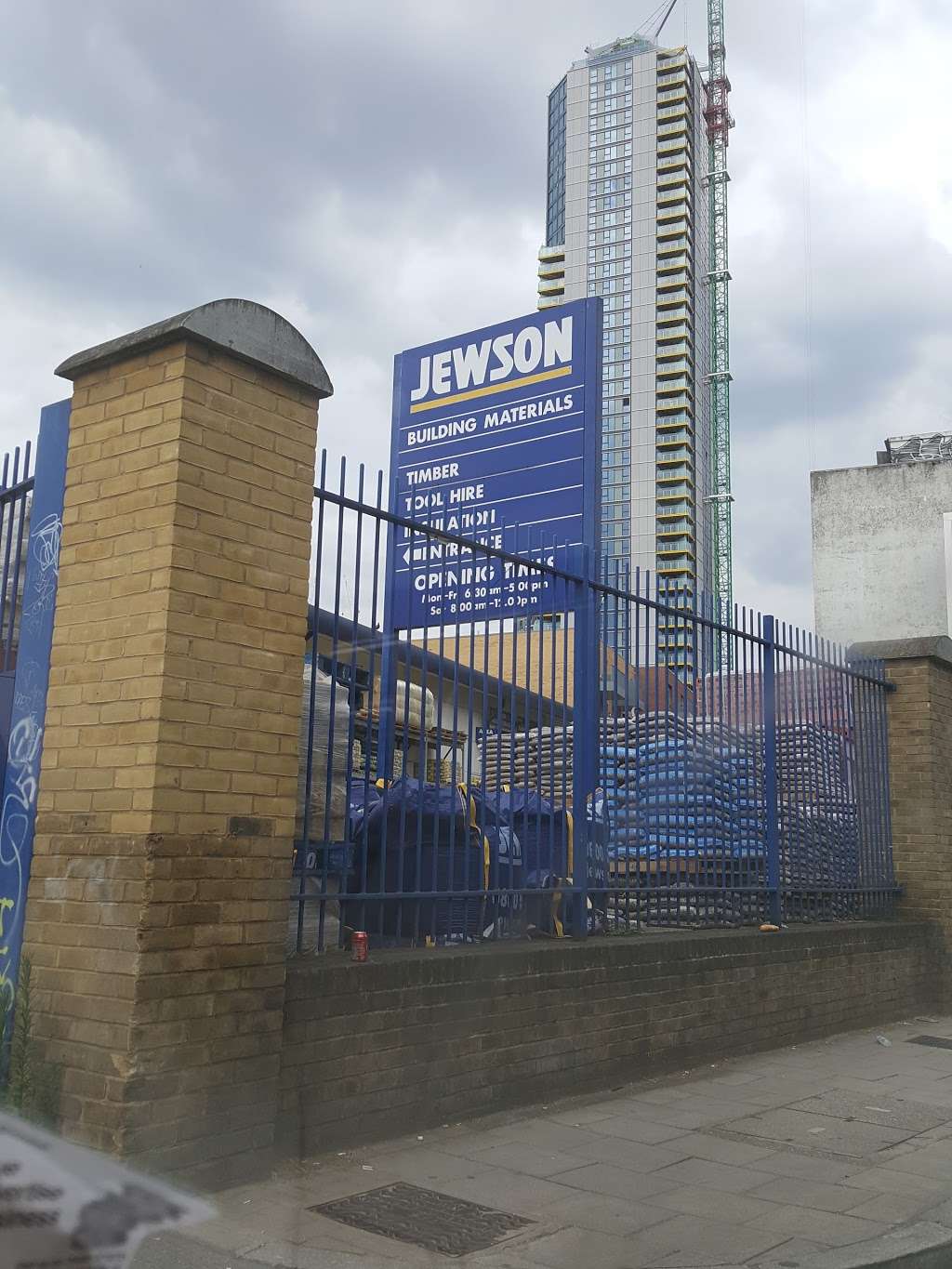 Jewson | 6/12 Kennington Ln, Lambeth, London SE11 4LT, UK | Phone: 020 7735 1251