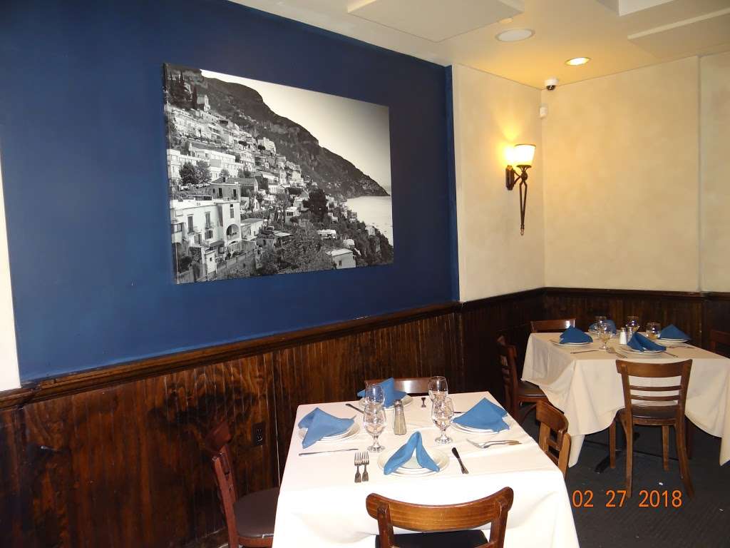 Chris & Tony’s | 352 Jericho Turnpike, Syosset, NY 11791 | Phone: (516) 496-1011