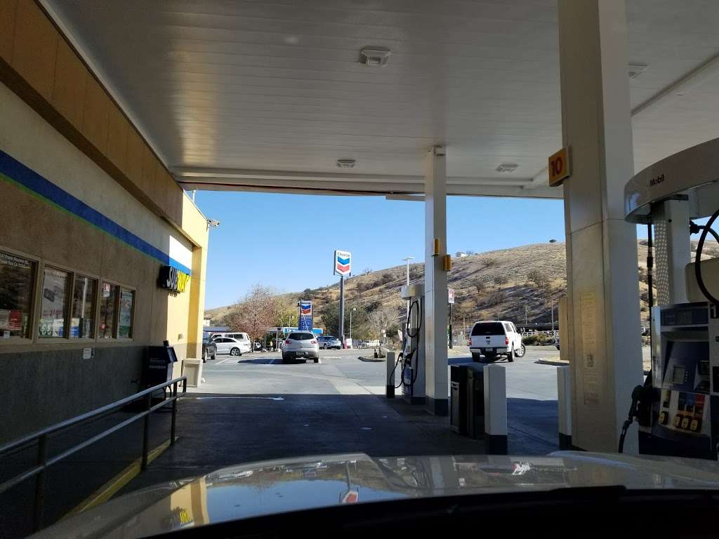 Mobil | 161 Frazier Mountain Park Rd, Lebec, CA 93243, USA | Phone: (661) 248-6478