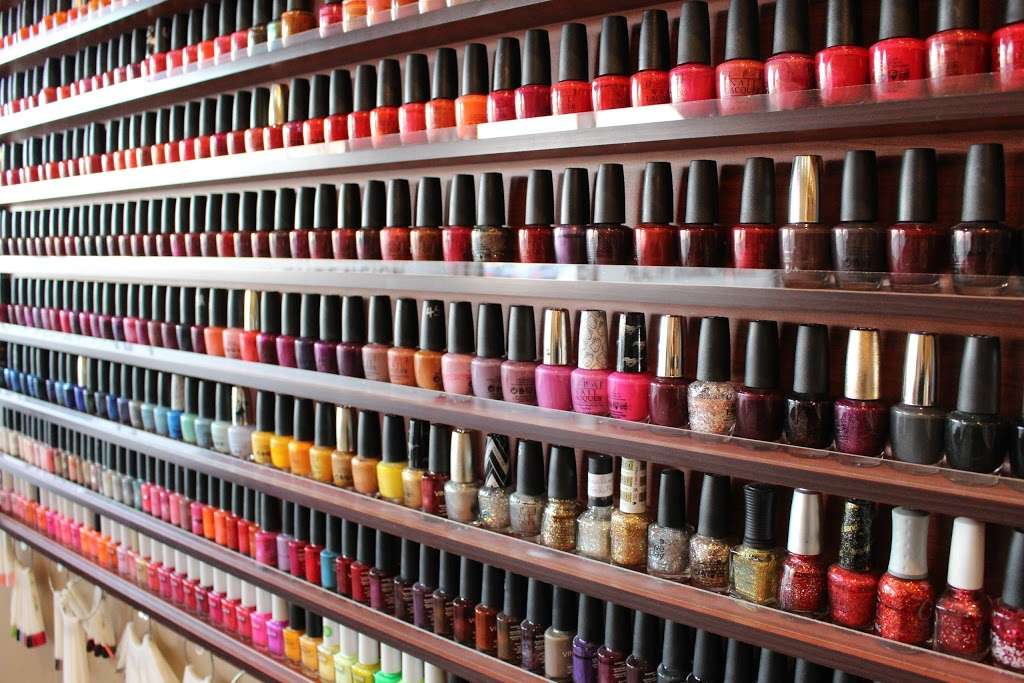 Revive Nail And Spa Woodbridge | 2231 Old Bridge Rd, Woodbridge, VA 22192, USA | Phone: (703) 492-9354