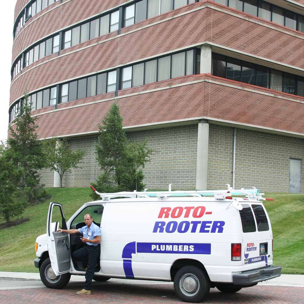 Roto-Rooter Plumbing & Water Cleanup | 3403 North Sam Houston Pkwy W Ste 400, Houston, TX 77086, USA | Phone: (713) 472-5554