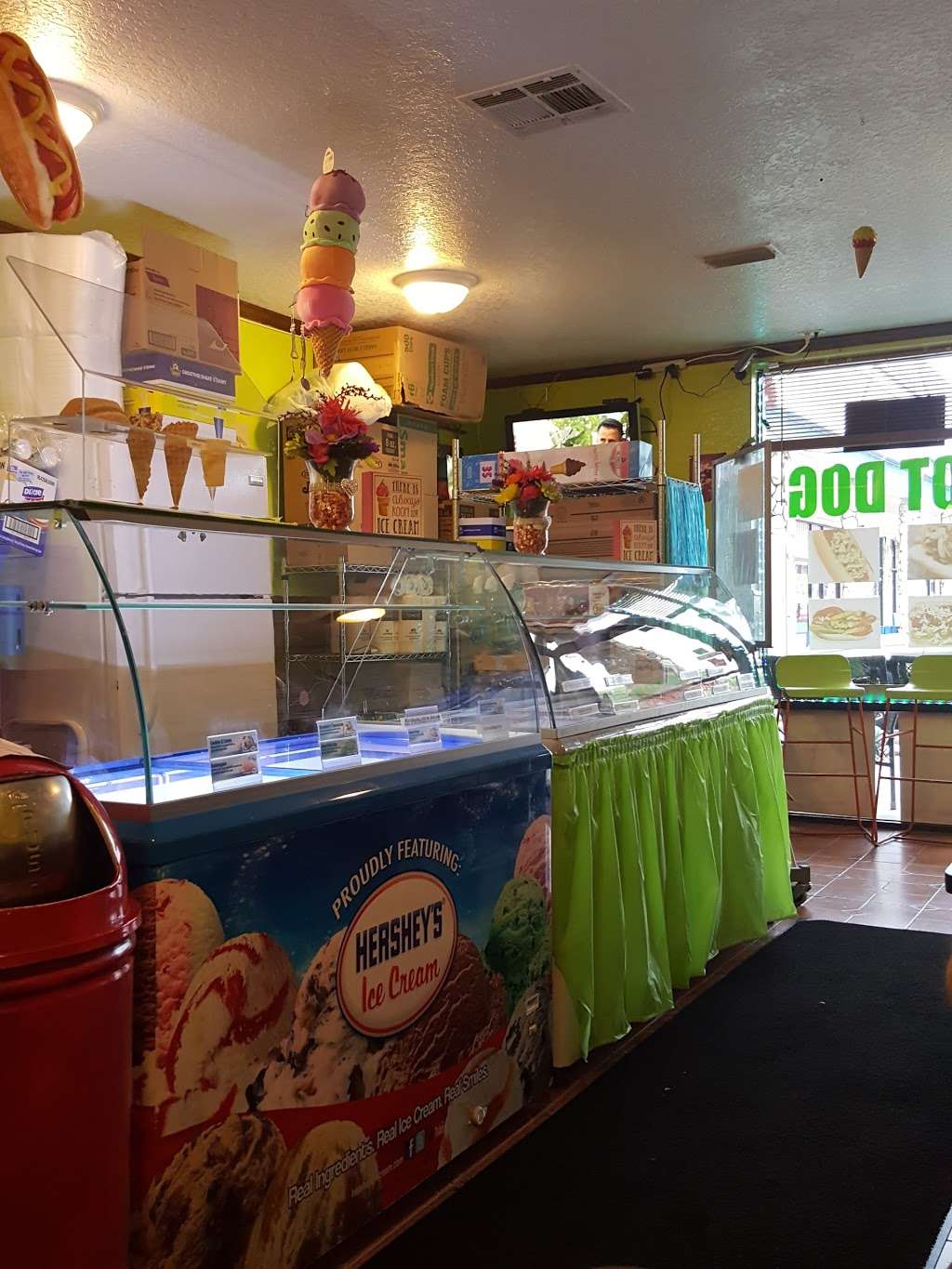 Yummy Dogs | 577 Deltona Blvd, Deltona, FL 32725, USA | Phone: (386) 259-9729