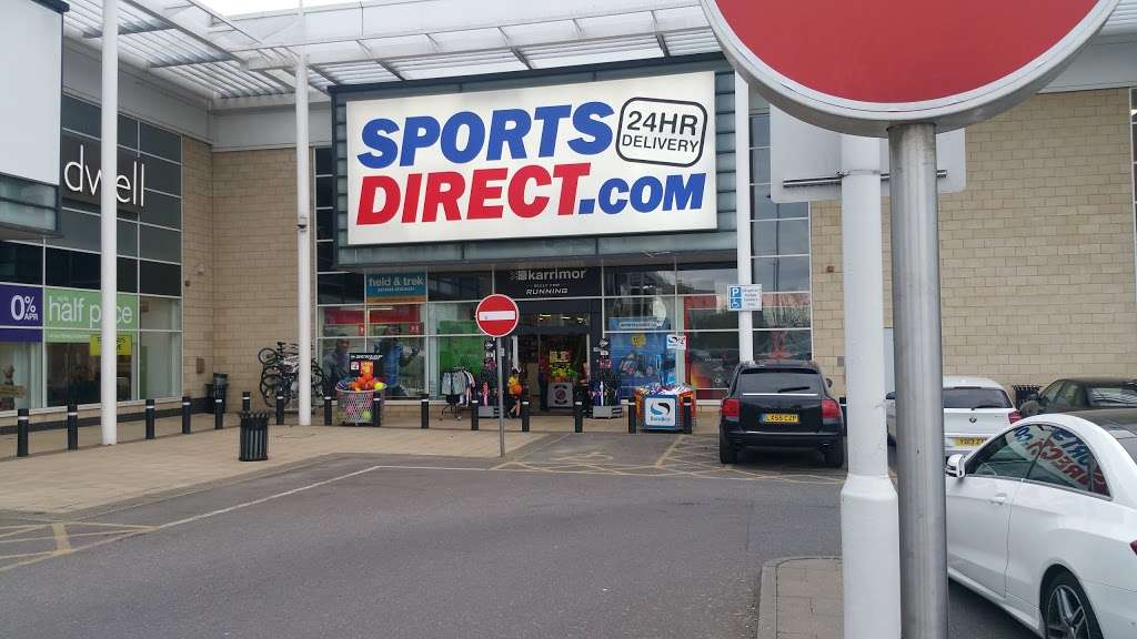 Sports Direct | Unit D, Brent Cross Shopping Park, Tilling Rd, London NW2 1LW, UK | Phone: 0344 332 5208