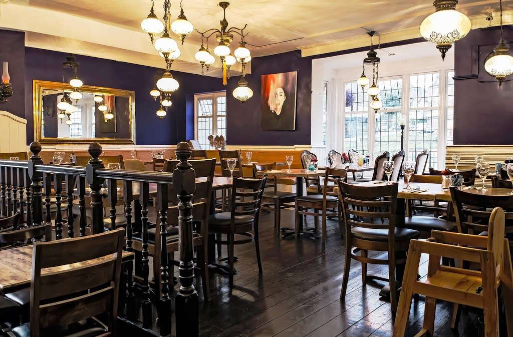 The Osidge Arms | Hampden Square, Osidge Ln, London N14 5JP, UK | Phone: 020 8368 6103