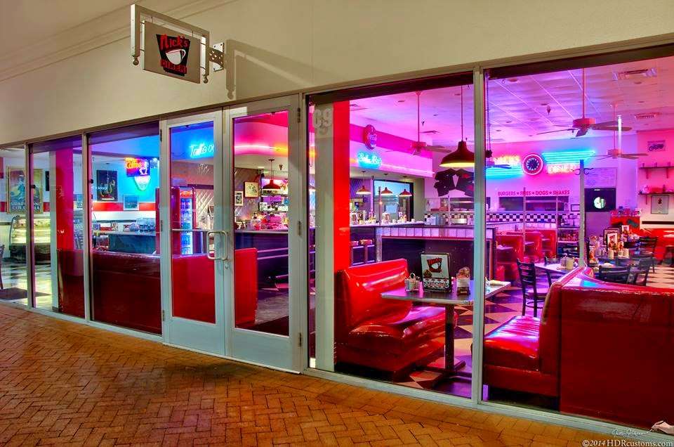 Nicks 50S Diner | 1900 Okeechobee Blvd C9, West Palm Beach, FL 33409, USA | Phone: (561) 471-3155