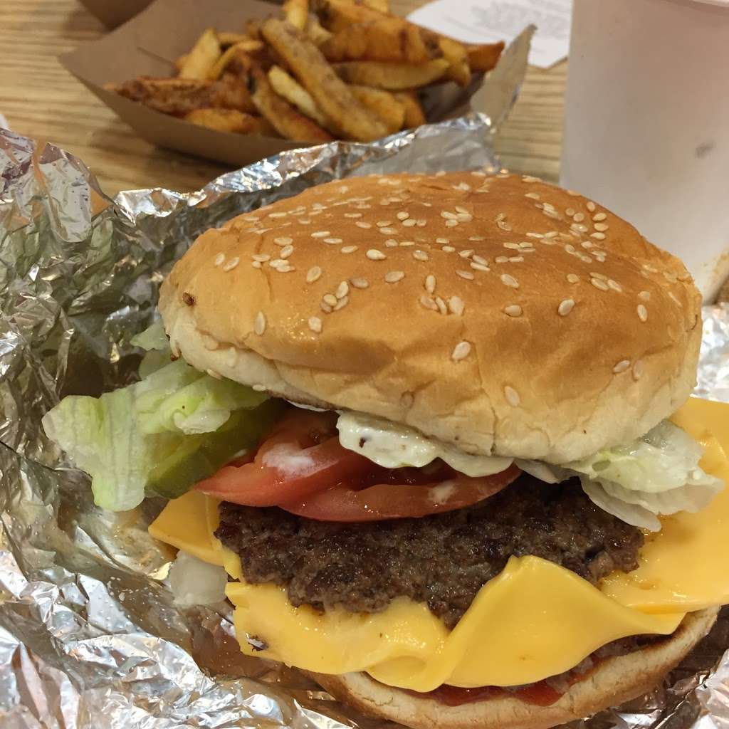 Five Guys | 10940 Lee Hwy, Fairfax, VA 22030, USA | Phone: (703) 591-0591