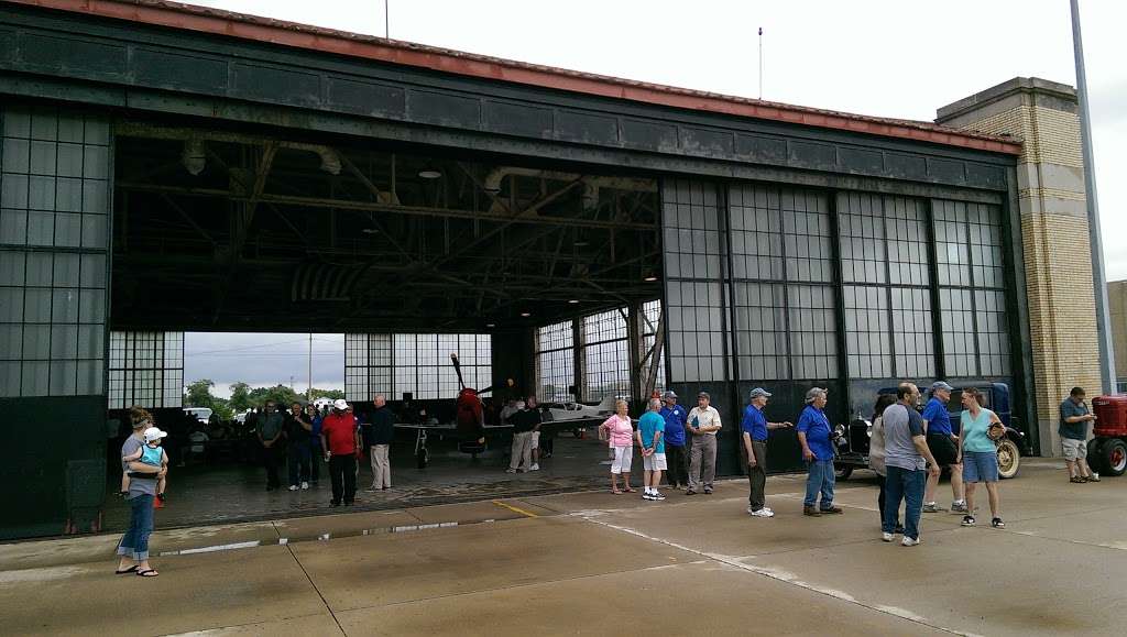 Historic Ford Hangar | 19507-19539 Burnham Ave, Lansing, IL 60438, USA