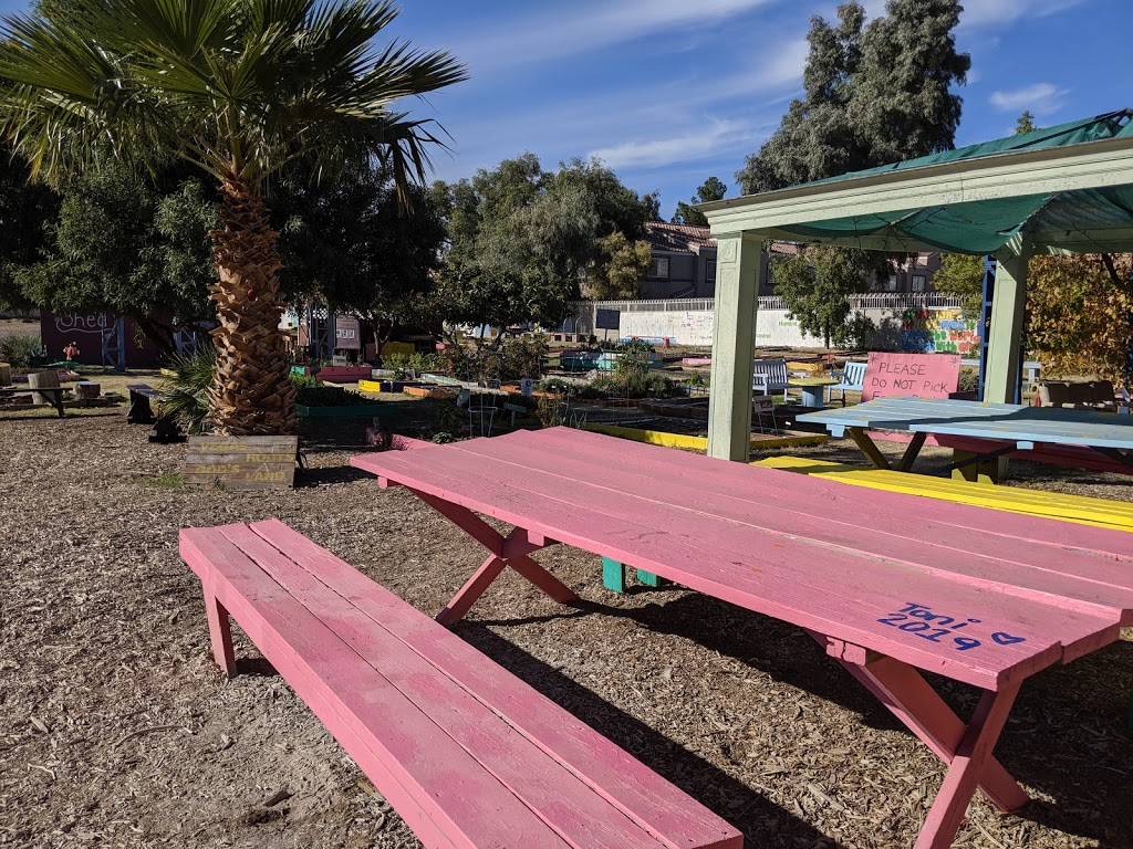 Vegas Roots Community Garden | 715 N Tonopah Dr, Las Vegas, NV 89106, USA | Phone: (702) 636-4152