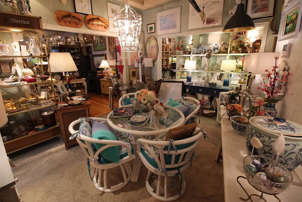 Mockingbird Manor Antiques | 4417 N Western Ave, Oklahoma City, OK 73118, USA | Phone: (405) 521-1212