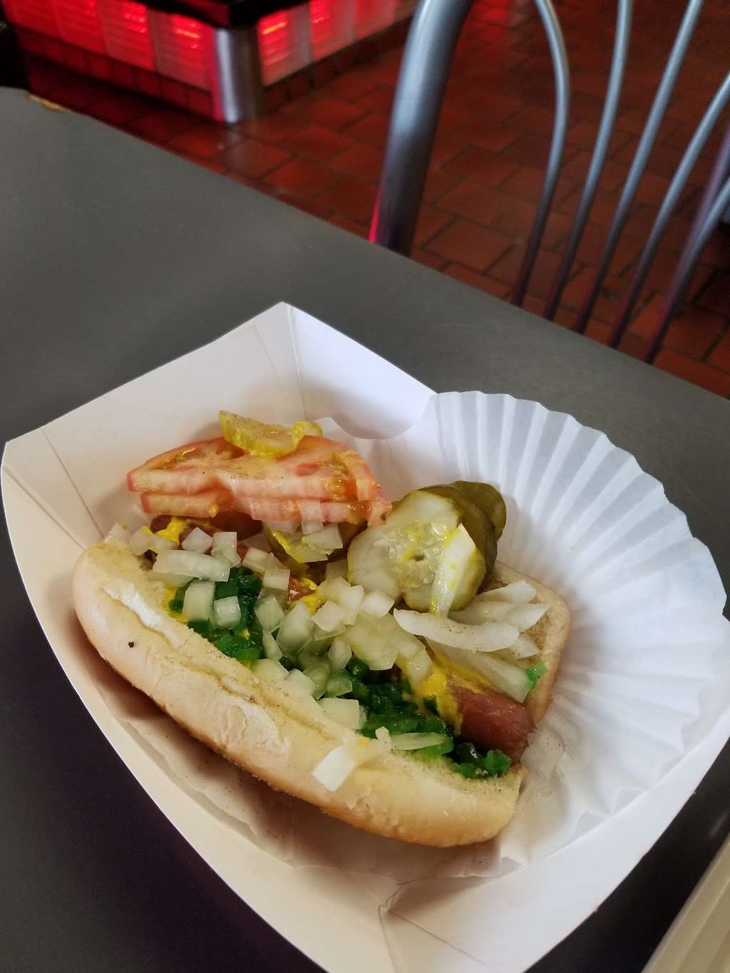 Byrons Hot Dog | 1701 W Lawrence Ave, Chicago, IL 60640, USA | Phone: (773) 271-0900