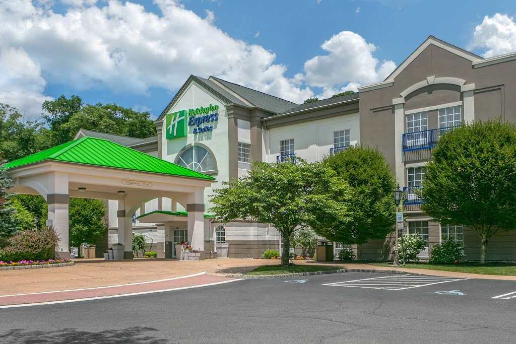 Holiday Inn Express & Suites Mount Arlington-Rockaway Area | 176 Howard Blvd, Mt Arlington, NJ 07856 | Phone: (973) 770-7880