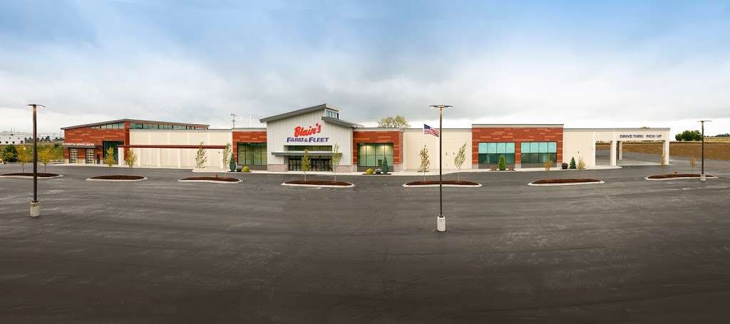 Blains Farm & Fleet | 451 S Weber Rd, Romeoville, IL 60446, USA | Phone: (815) 905-3333