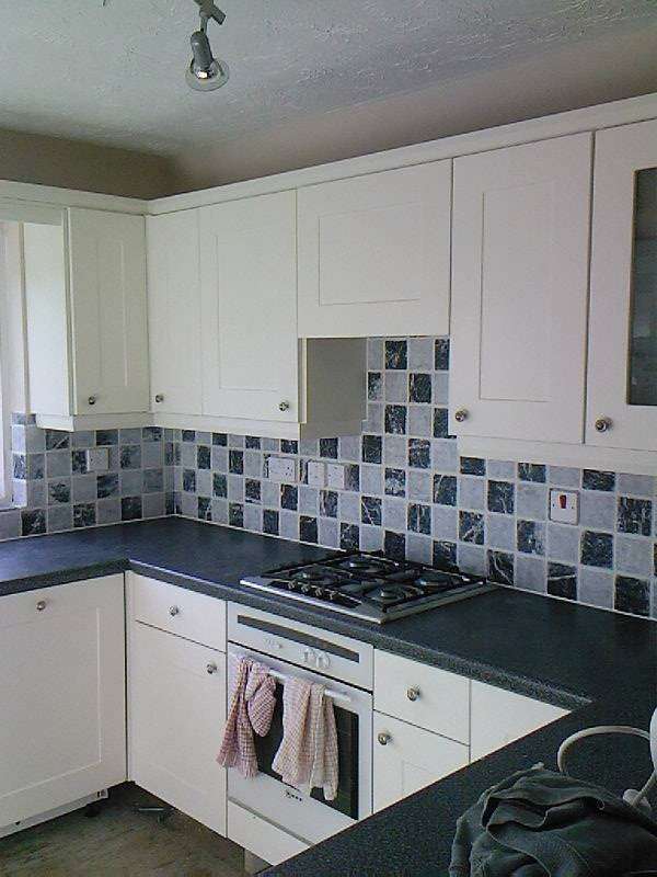 Thompsons Tiling | 24 Dalton Gardens, Bishops Stortford CM23 4DX, UK | Phone: 01279 657897