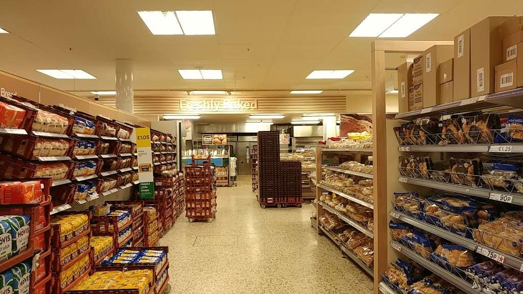 Tesco Extra | Lakeside, Cygnet View, Grays RM20 1TX, UK | Phone: 0345 677 9209