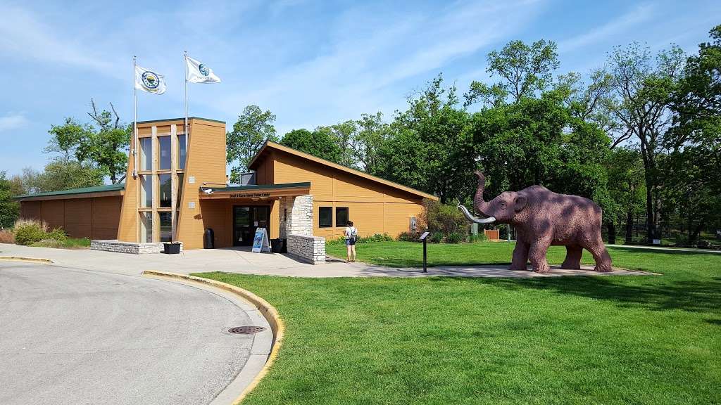 Phillips Park Visitors Center | 1000 Ray Moses Dr, Aurora, IL 60505 | Phone: (630) 256-3730