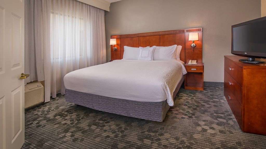 Courtyard by Marriott Charlotte University Research Park | 333 W W.T.Harris Blvd, Charlotte, NC 28262, USA | Phone: (704) 549-4888