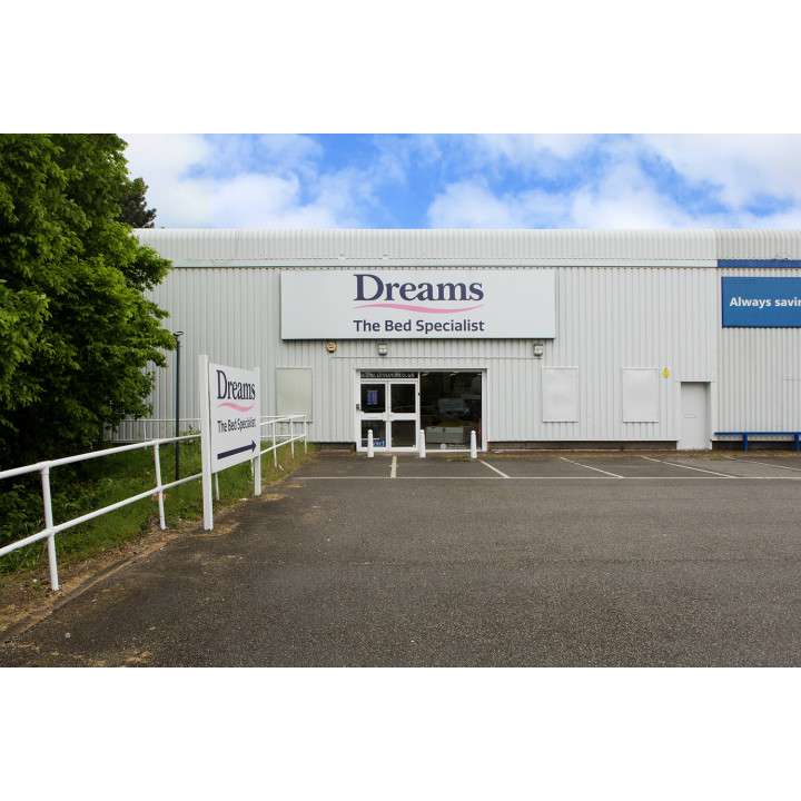 Dreams Harlow | Princes Gate Retail Park, Edinburgh Way, Harlow CM20 2SU, UK | Phone: 01279 437300