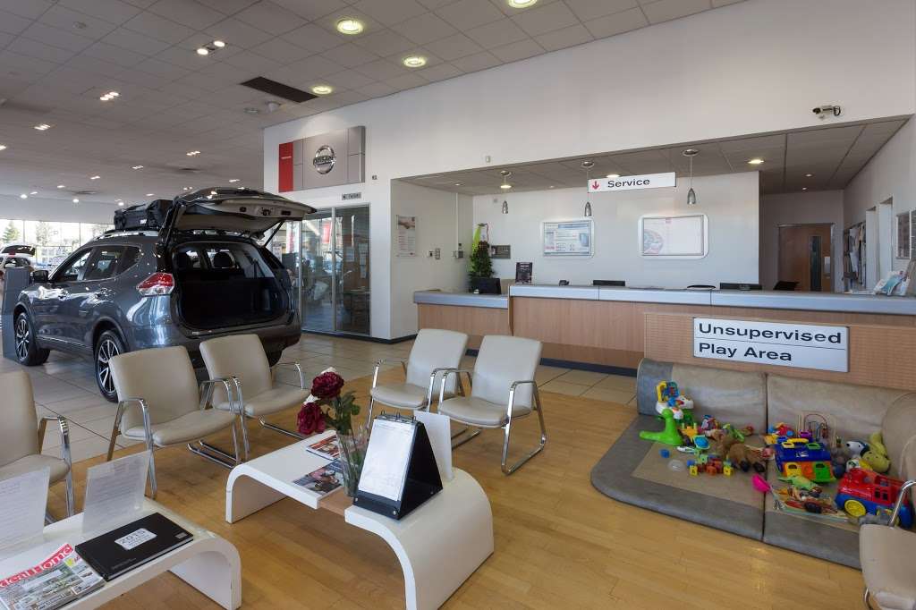 Glyn Hopkin Nissan Waltham Abbey | 1 Cartersfield Rd, Waltham Abbey EN9 1JD, UK | Phone: 01992 809883