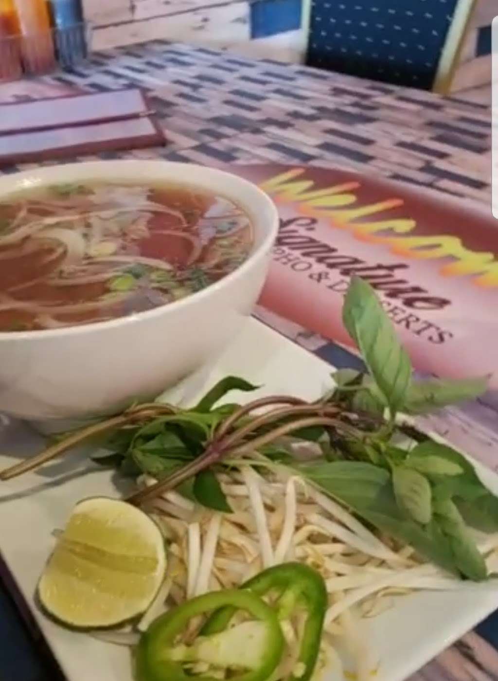 Signature Pho & Desserts | 17600 Collier Ave # A102, Lake Elsinore, CA 92530, USA | Phone: (951) 228-2888