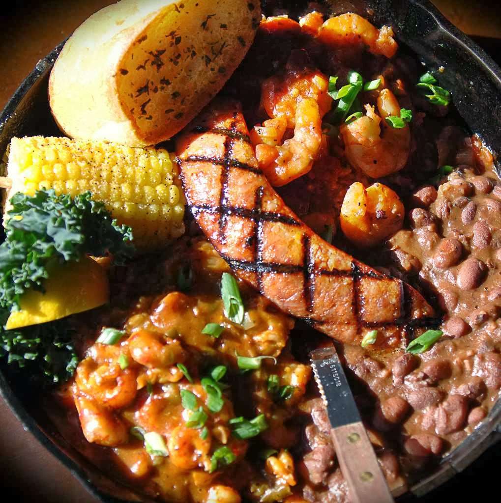 Razzoos Cajun Cafe | 1900 S Stemmons Fwy, Lewisville, TX 75067, USA | Phone: (972) 316-0326