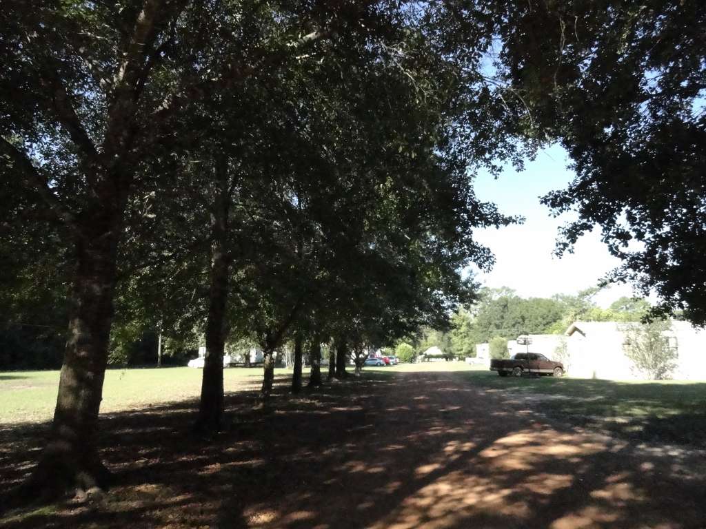 Cleveland Mobile Home and RV Park | 134 CMH Park, Cleveland, TX 77328, USA | Phone: (713) 817-4084