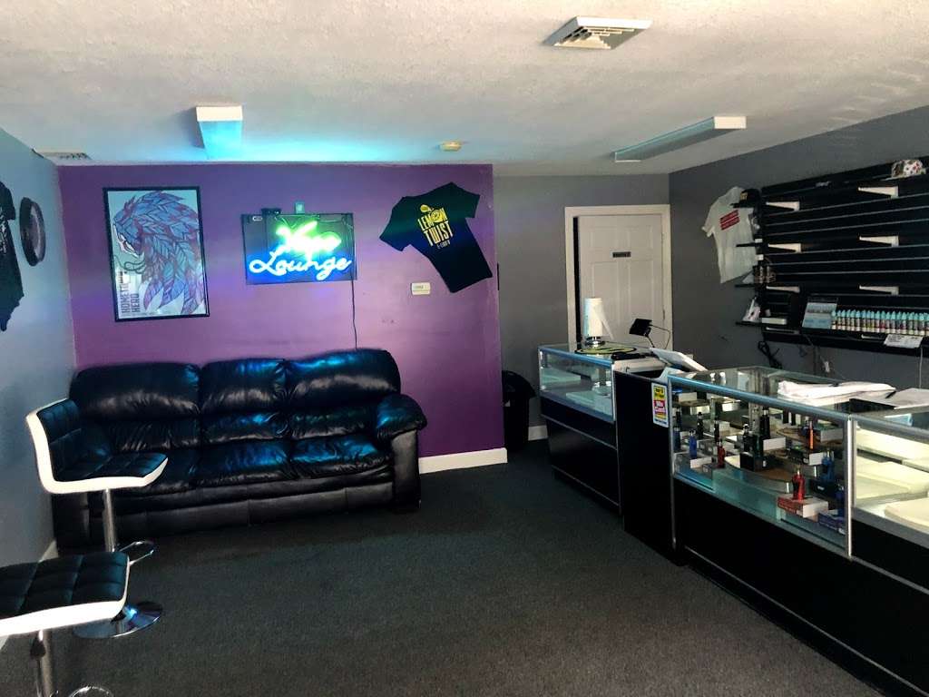 Moto Vape | 1120 E Walnut St Suite 16, Watseka, IL 60970, USA | Phone: (815) 785-1111