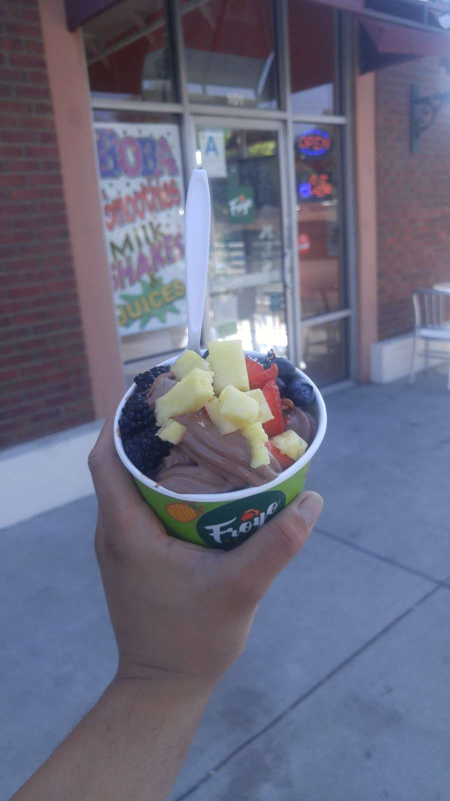 Froyo Cafe | Tujunga, CA 91042, USA | Phone: (818) 951-2303