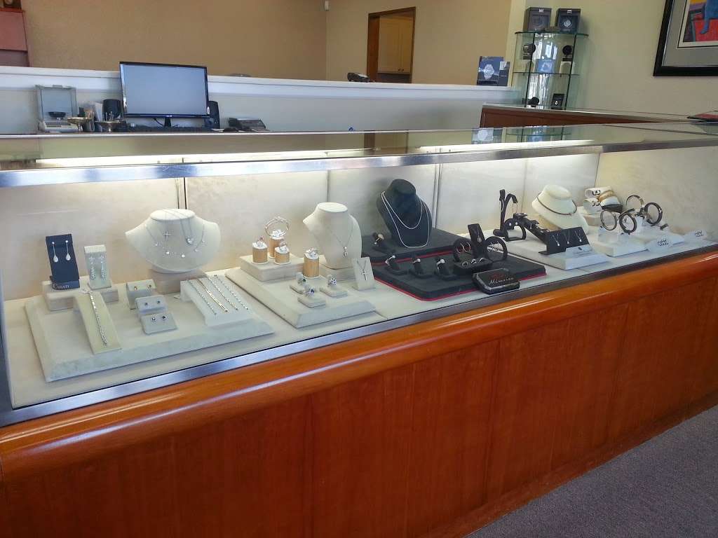 Jackson Square Fine Jewelers | 2890 El Camino Real, Redwood City, CA 94061, USA | Phone: (650) 365-3000