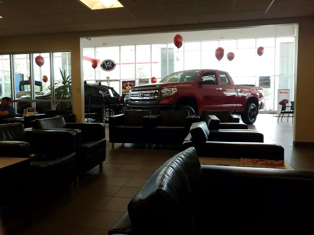 Route 44 Toyota | 1154 New State Hwy, Raynham, MA 02767, USA | Phone: (508) 213-0399