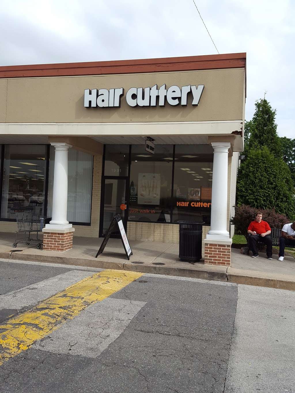 Hair Cuttery | 1991 Sproul Rd Suite 35, Broomall, PA 19008, USA | Phone: (610) 353-9912