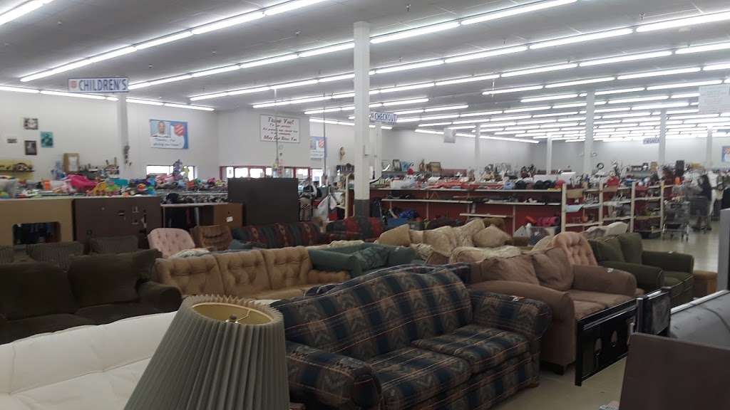 The Salvation Army Family Store & Donation Center | 1535 East 23rd St S, Independence, MO 64055, USA | Phone: (816) 833-8881