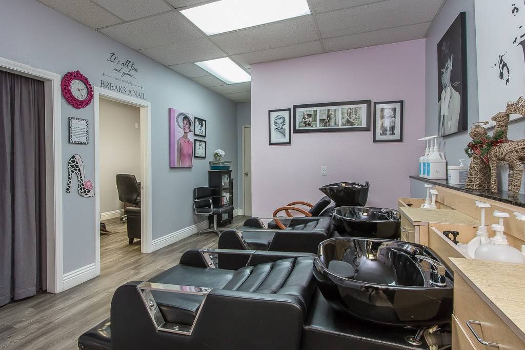 Lipstick Jungle Salon | 8575 Los Coches Rd STE 3, El Cajon, CA 92021, USA | Phone: (619) 312-1251