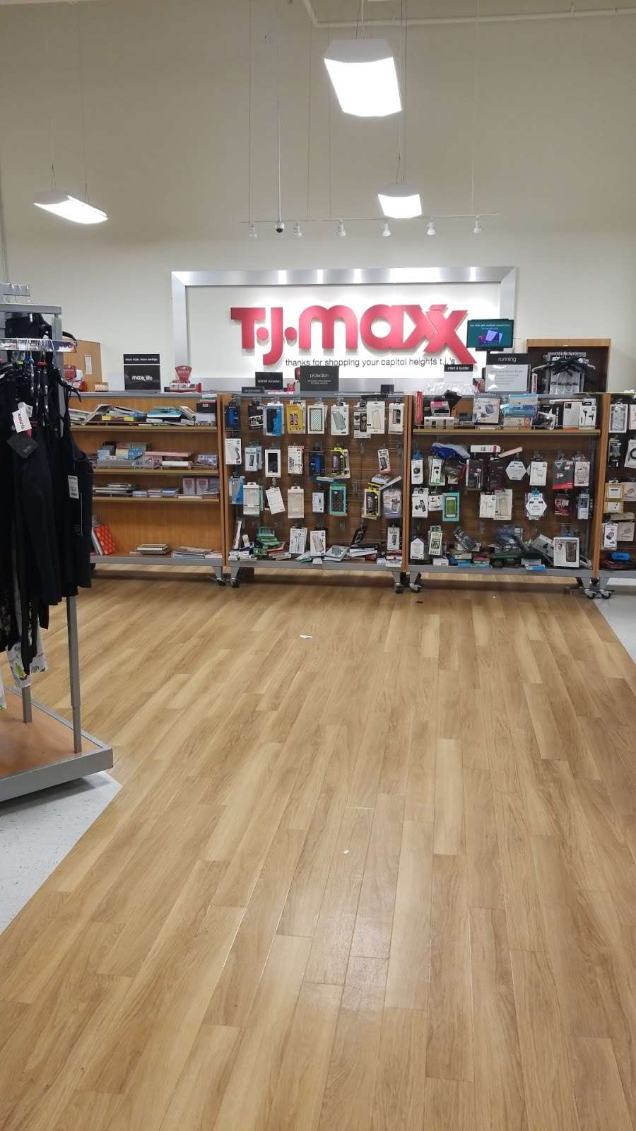 T.J. Maxx | 1751 Ritchie Station Ct, Capitol Heights, MD 20743, USA | Phone: (301) 333-1602