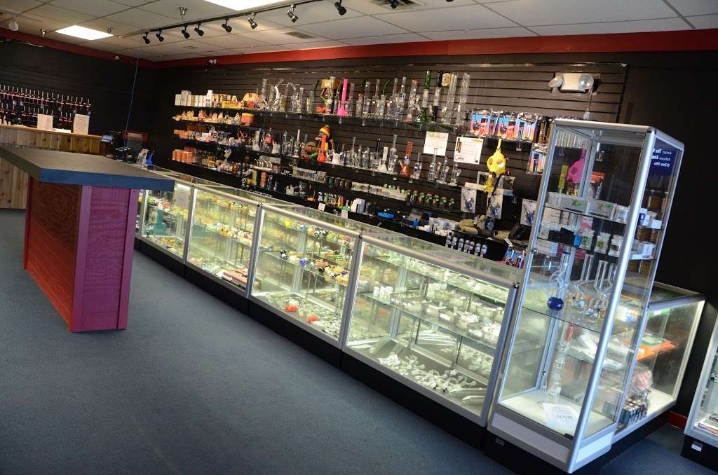 Vape & Smoke Stevensville | 4080 Red Arrow Hwy, St Joseph, MI 49085, USA | Phone: (269) 281-7411