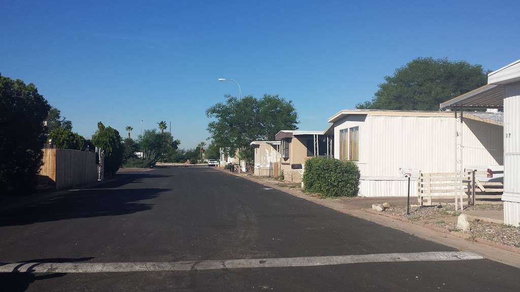 Shadow Ridge Estates Family Mobile Home Park | 8595 N 71st Ave, Glendale, AZ 85301, USA | Phone: (623) 693-8177