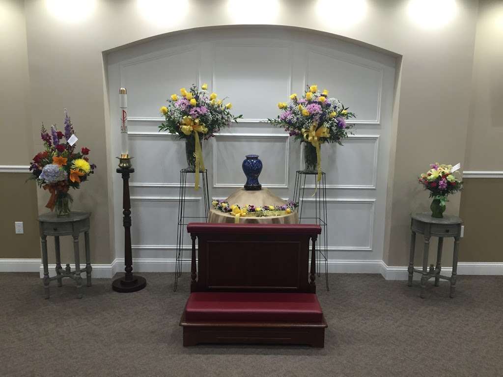 Hillside Funeral Home & Cremation Center | 8941 Kleinman Rd, Highland, IN 46322, USA | Phone: (219) 838-0800
