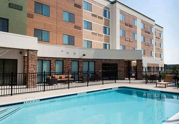 Courtyard by Marriott Houston NASA/Clear Lake | 18100 Saturn Ln, Houston, TX 77058 | Phone: (281) 333-0220