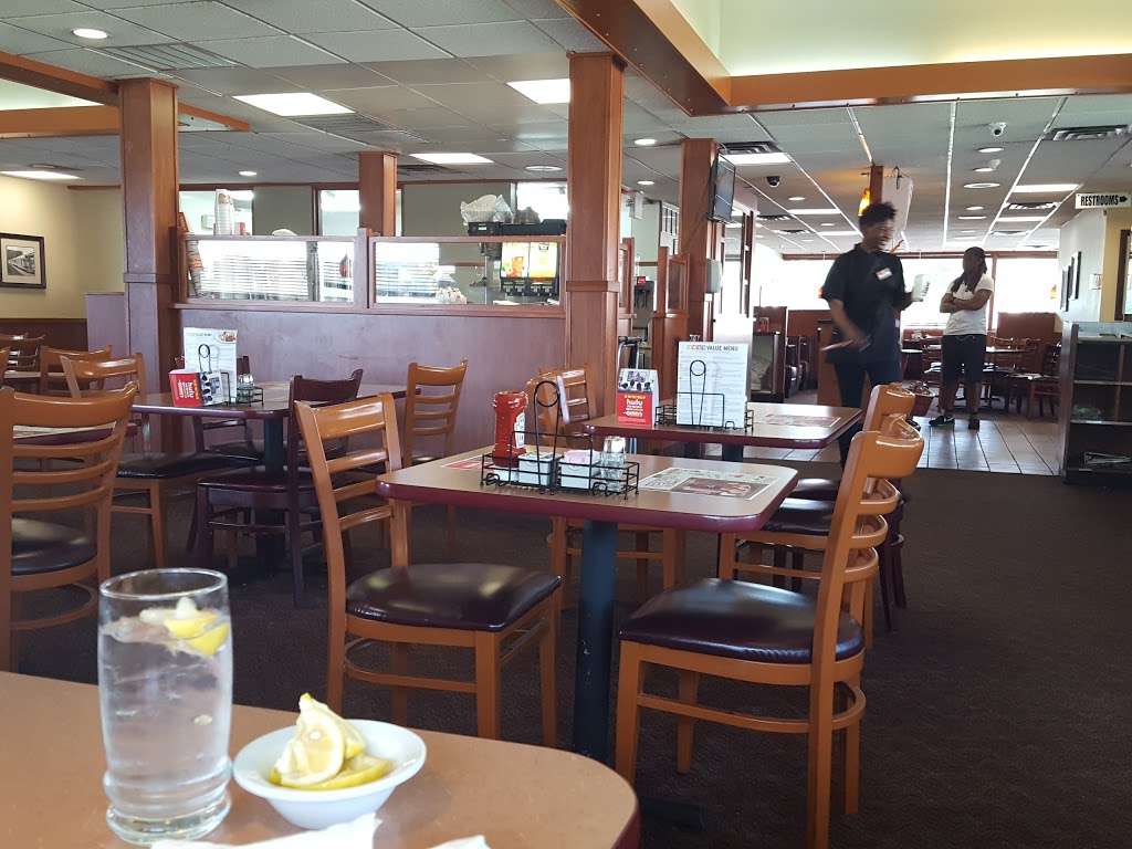 Dennys | 3332 S Loop W, Houston, TX 77025, USA | Phone: (713) 666-0999