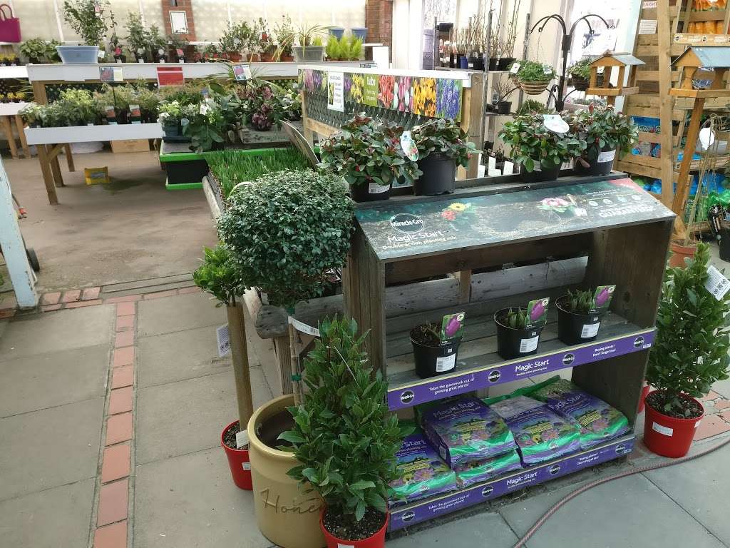 Knights Garden Centre | Woldingham Rd, Woldingham CR3 7LA, UK | Phone: 01883 653142