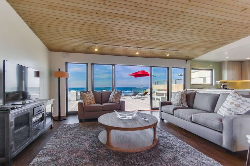 Cal Vacation Homes | 819 Sunset Cliffs Blvd, San Diego, CA 92107 | Phone: (619) 224-4643