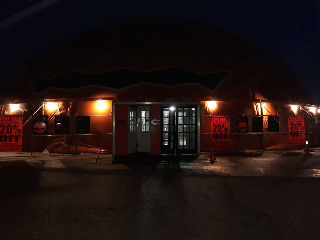 Halloween Express West Allis | Giant Pumpkin Tent, 500 S 84th St, Milwaukee, WI 53214, USA | Phone: (414) 386-1210