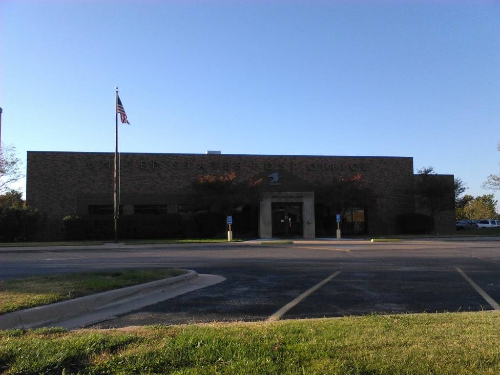 United States Postal Service | 201 W Greenway St, Derby, KS 67037, USA | Phone: (800) 275-8777