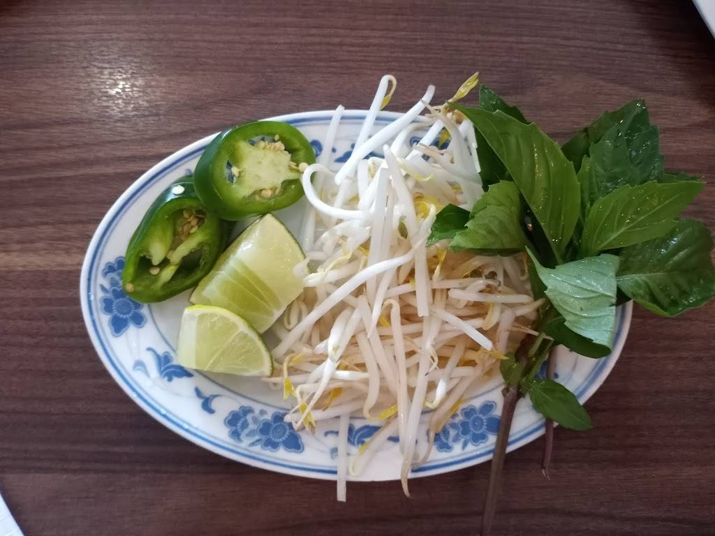 Saigon Terrace | 1550 S Colorado Blvd, Denver, CO 80222, USA | Phone: (303) 759-0884